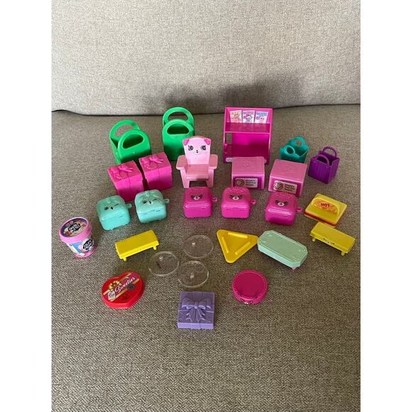 Lot of 27 PCS Random From Shopkins Collection - Picture 1 of 11